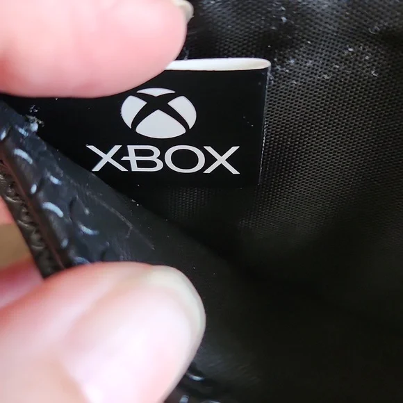 XBOX Black and Green Wallet - Picture 5 of 11